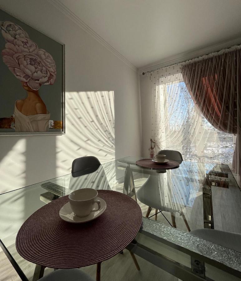 Golden Park Hotel Pavlodar Bagian luar foto